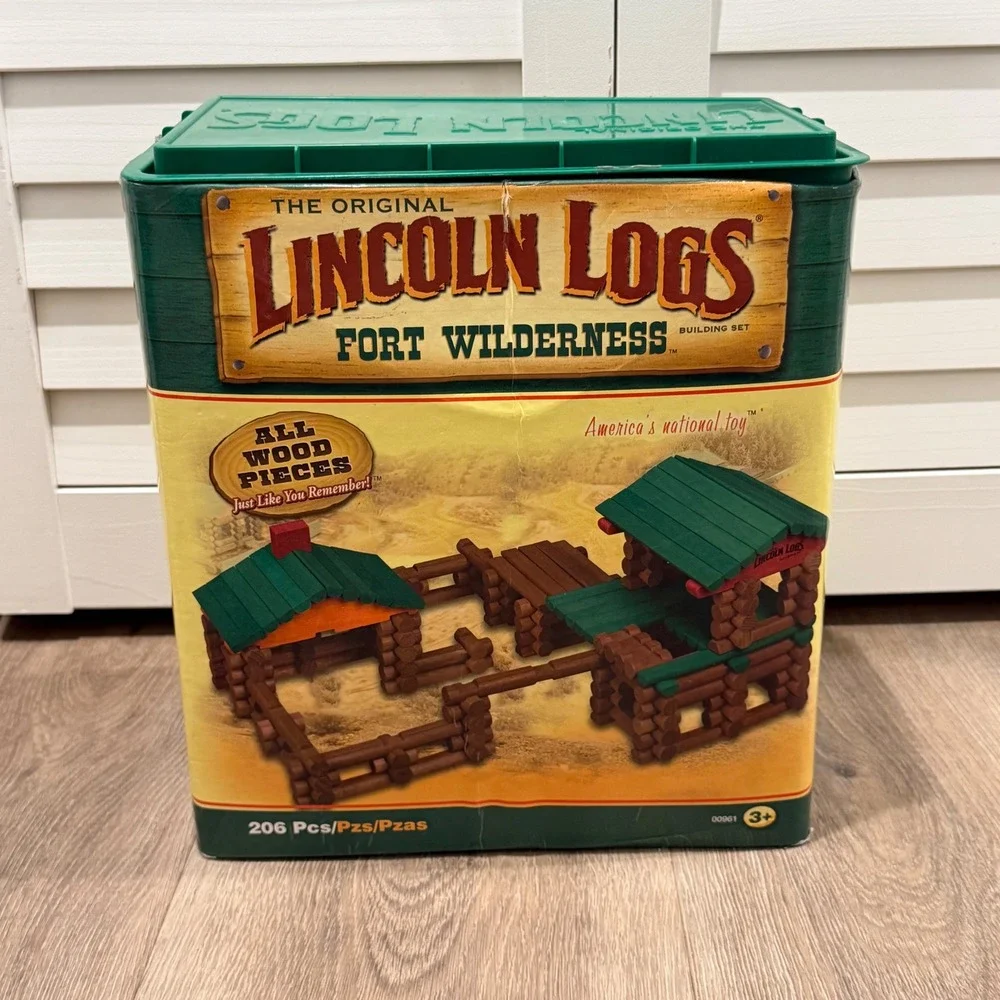 Lincoln Logs Fort Wilderness Building Set Brown Wood Pieces Storage Bin
